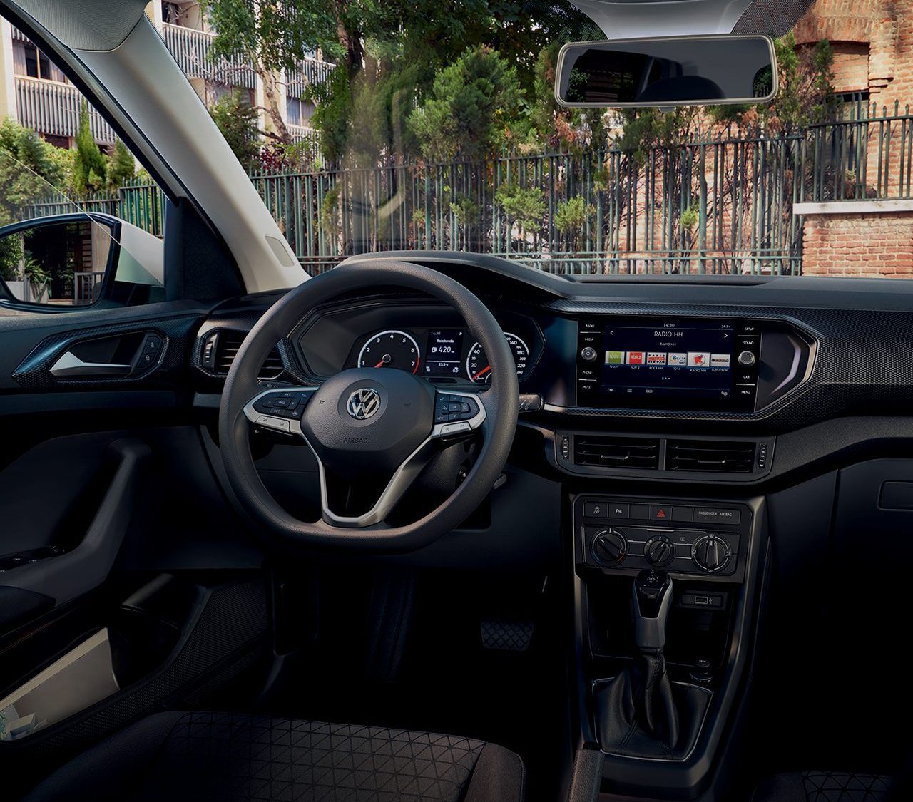 Volkswagen T-Cross - Solitaire Automotive Group